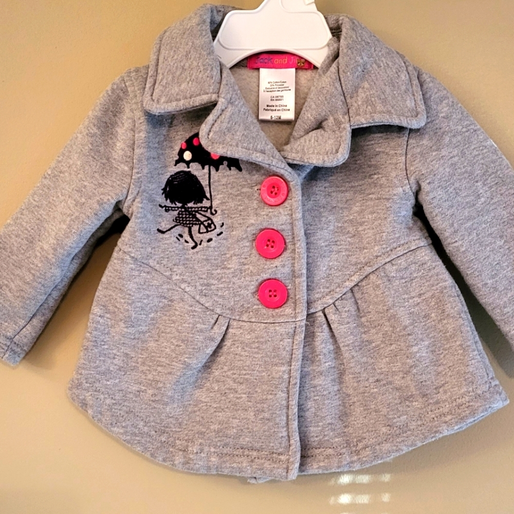 Adorable grey embroidered soft collared coat